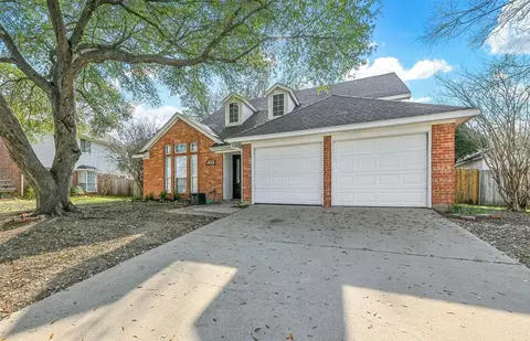 4224 Glen Ridge Dr, Arlington, TX 76016