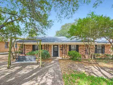 3721 Hilton Dr, Mesquite, TX 75150