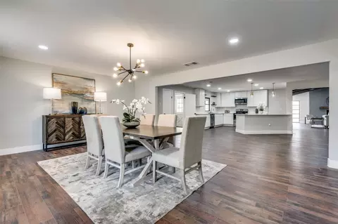 910 Ash St, Irving, TX 75060