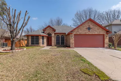 4418 Hanover St, Grand Prairie, TX 75052