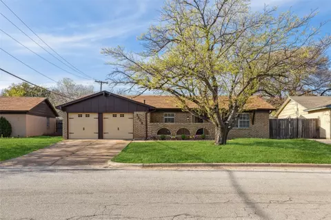 3508 Madrid Dr, Fort Worth, TX 76133