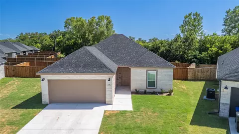 139 Lampassas Dr, Greenville, TX 75402