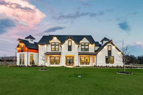 13 Chapel Creek Dr, Van Alstyne, TX 75495