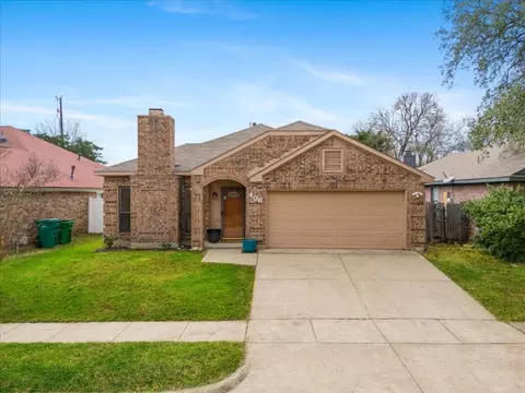 406 Wolfe St, Cedar Hill, TX 75104