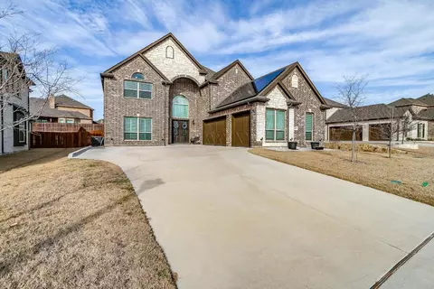 2633 White Plains Dr, Midlothian, TX 76065