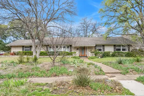 3321 Dartmoor Dr, Dallas, TX 75229