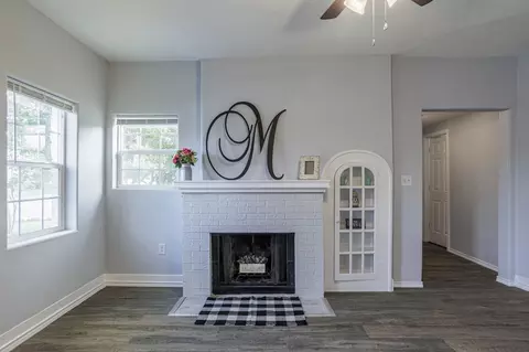8100 Arbor Ave, Fort Worth, TX 76116