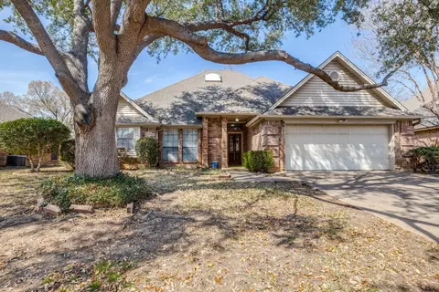 4815 Gaylewood Ct, Arlington, TX 76017