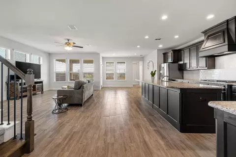 328 Rosie Ct, Argyle, TX 76226