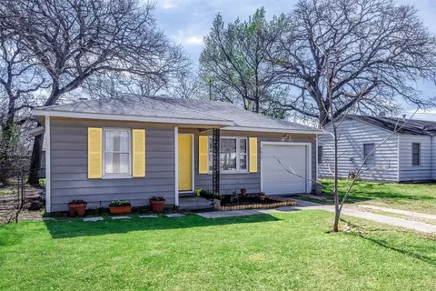 5617 Taylor Rd, River Oaks, TX 76114