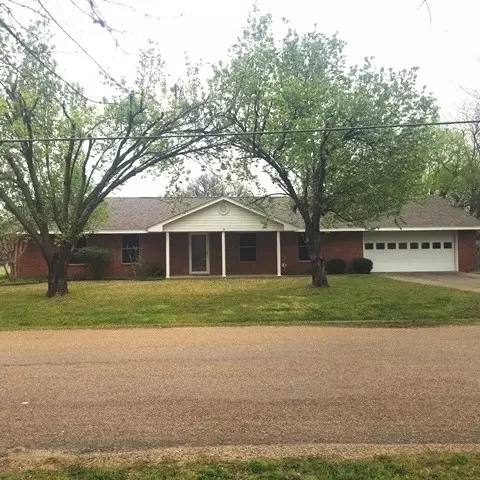 408 N 1st St, Mabank, TX 75147