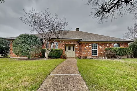 2209 Coleshire Dr, Plano, TX 75075