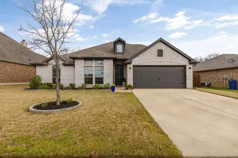 1504 Glade Meadows Dr, Joshua, TX 76058