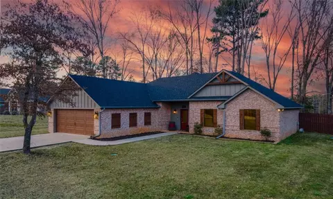 18365 Timber Oaks, Lindale, TX 75771