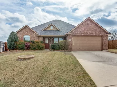 1153 Hidden Lake Dr, Burleson, TX 76028