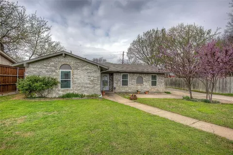 2729 N Ave, Plano, TX 75074