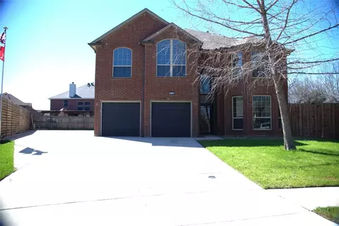 324 Georgian Oak Ct, Lake Dallas, TX 75065