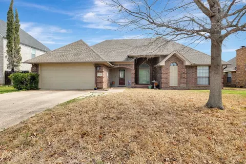 5604 Guadalajara Dr, North Richland Hills, TX 76180