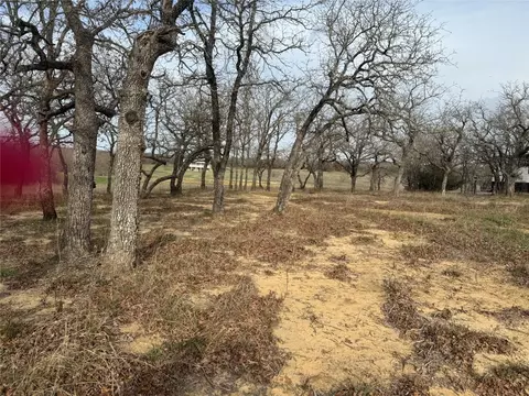 226 Silver Lks, Sunset, TX 76270