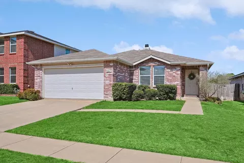 3517 Lipizzan Dr, Denton, TX 76210
