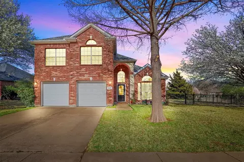 5225 Bay View Dr, Fort Worth, TX 76244