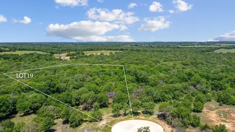 3055 Creekwood Ter, Poolville, TX 76487