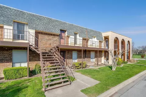 4046 Ridglea Country Club Dr #1205, Fort Worth, TX 76126
