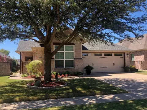 3313 Crystal Clear Ct, Granbury, TX 76049