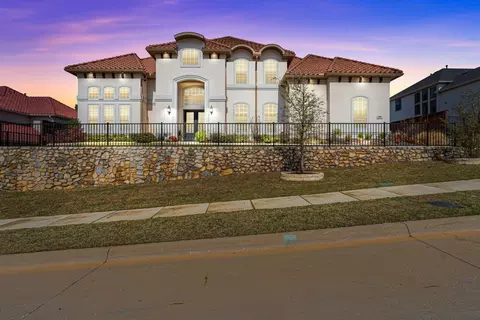 908 Savannah Tr, Southlake, TX 76092