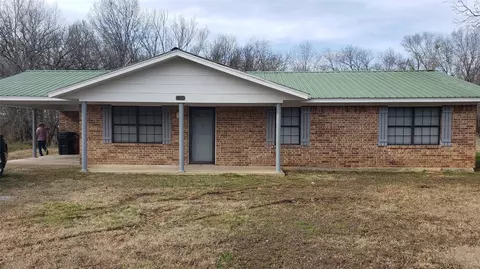 8594 S Hwy 37, Bogata, TX 75417