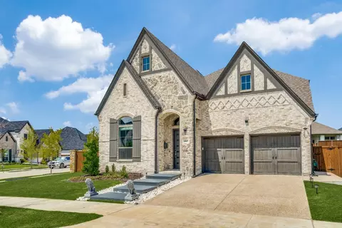 4905 White Lion Ln, Carrollton, TX 75010