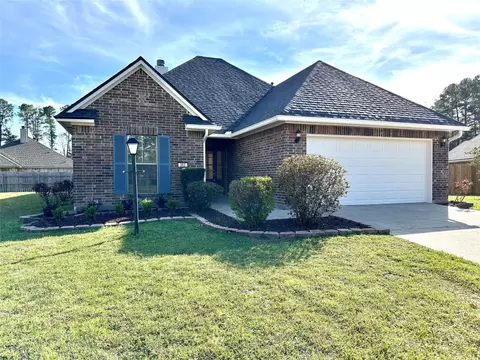 303 Haguewood Cir, Haughton, LA 71037
