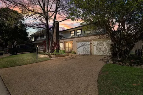 8 Crown Pl, Richardson, TX 75080
