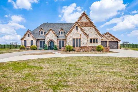 2135 Lake Estates Dr, Rockwall, TX 75032