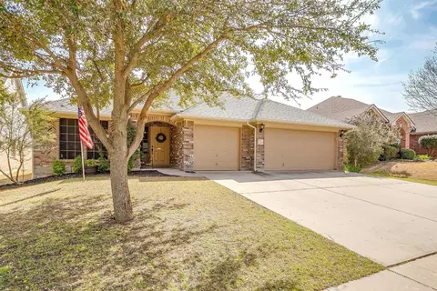 2617 Plains View Dr, Burleson, TX 76028