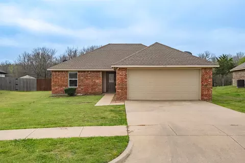 234 Chambers Creek Cir, Maypearl, TX 76064