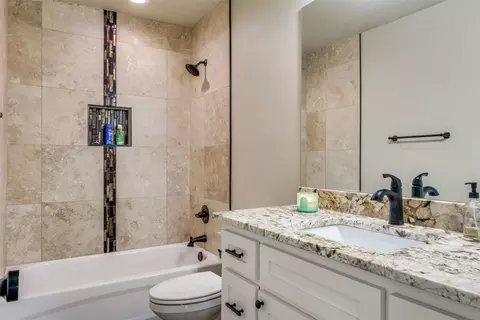 Bath - 1630 E Cherry Ct, Cleburne, TX 76031 photo 3 of 3