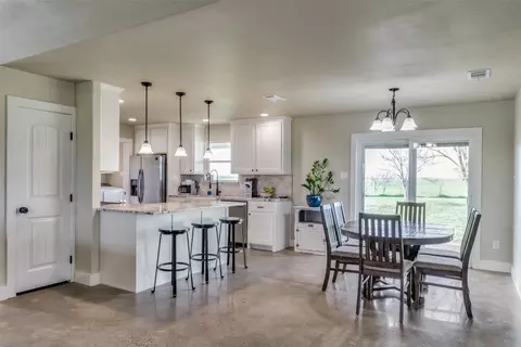 Kitchen - 1630 E Cherry Ct, Cleburne, TX 76031 photo 2 of 5