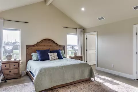 Bedroom - 1630 E Cherry Ct, Cleburne, TX 76031 photo 2 of 5