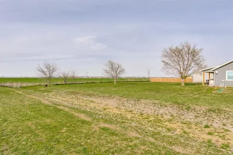 Exterior - 1630 E Cherry Ct, Cleburne, TX 76031 photo 3 of 7