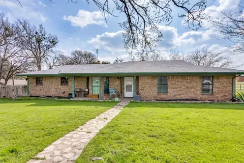 2243 Fame Ct, Granbury, TX 76048