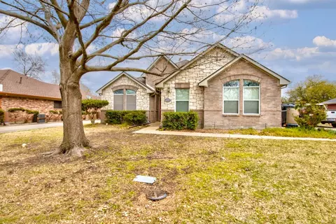 220 Jouette St, Farmersville, TX 75442