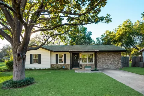 3025 Kerry Ln, Haltom City, TX 76117