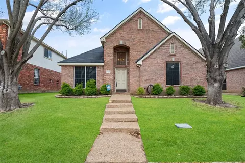 1822 Crosshaven Dr, Lewisville, TX 75077