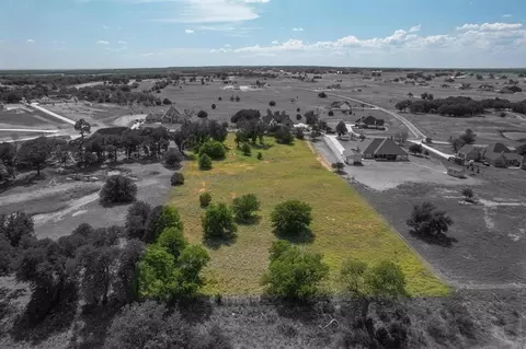 305 Aviara Ct, Poolville, TX 76487