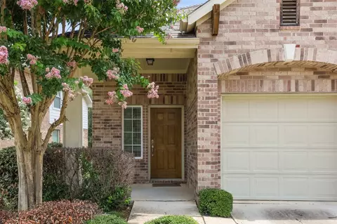 Exterior - 560 Sheldon Rd, Argyle, TX 76226 photo 3 of 6