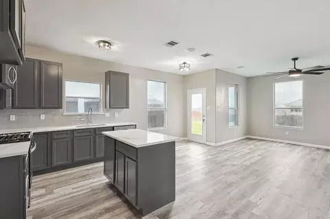 407 Dartmoor Dr, Celina, TX 75009