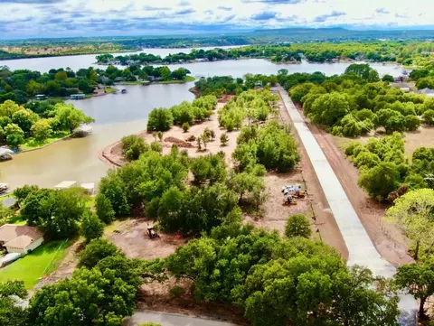 533 Tradition Way, Granbury, TX 76049