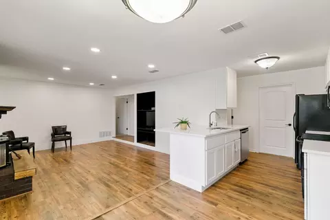 615 Springtime Dr, Cedar Hill, TX 75104 photo 7