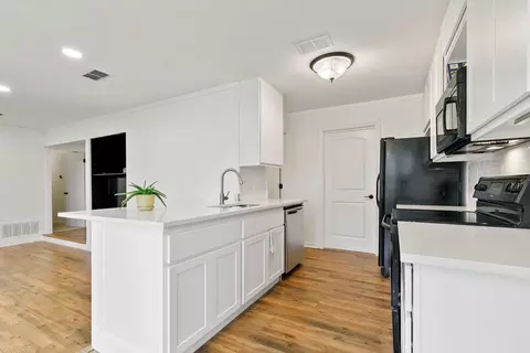 615 Springtime Dr, Cedar Hill, TX 75104 photo 9